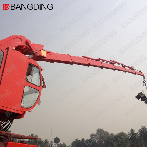 Telescopic Boom Crane（Red）